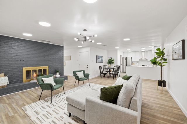 902 Virginia DR, Round Rock, TX 78664