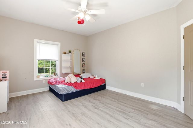 104 Oyster Catcher Way, Sneads Ferry, NC 28460