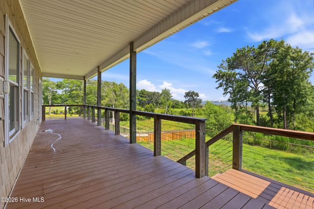 104 Oyster Catcher Way, Sneads Ferry, NC 28460