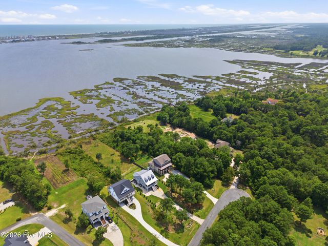 104 Oyster Catcher Way, Sneads Ferry, NC 28460