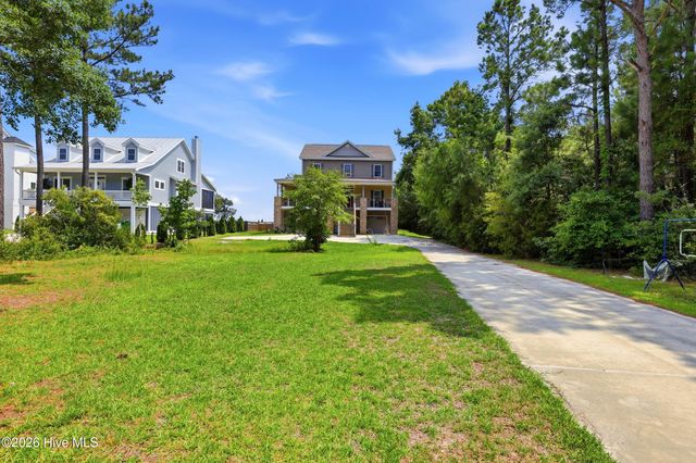 104 Oyster Catcher Way, Sneads Ferry, NC 28460