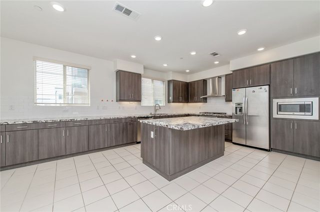 123 Cadence, Irvine, CA 92618