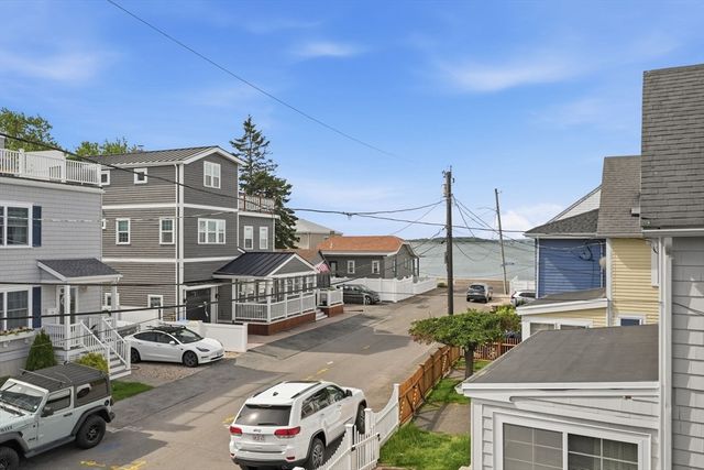 27 Billows St, Winthrop, MA 02152