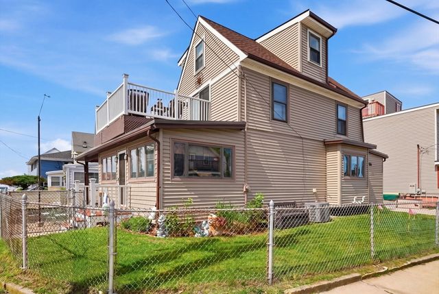 27 Billows St, Winthrop, MA 02152
