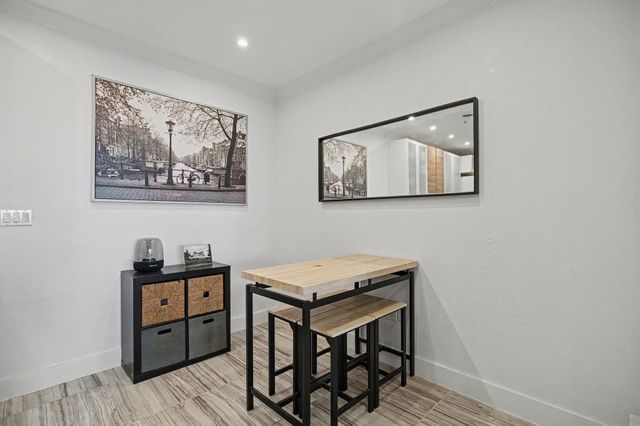 3231 Allen Parkway 2104, Houston, TX 77019