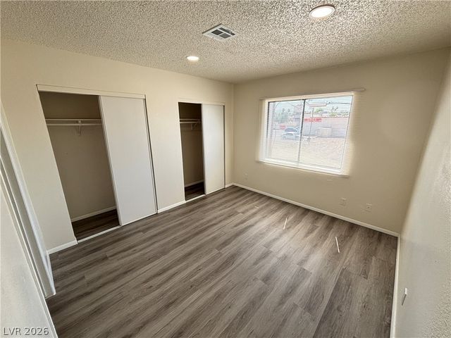 2883 Wheelwright Drive D, Las Vegas, NV 89121