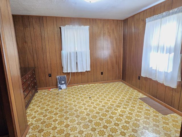 369 Pine Acres Drive, Lynchburg, VA 24504