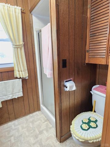 369 Pine Acres Drive, Lynchburg, VA 24504