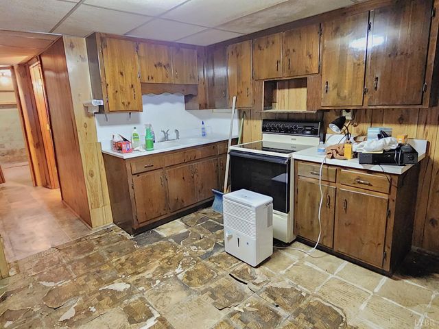 369 Pine Acres Drive, Lynchburg, VA 24504