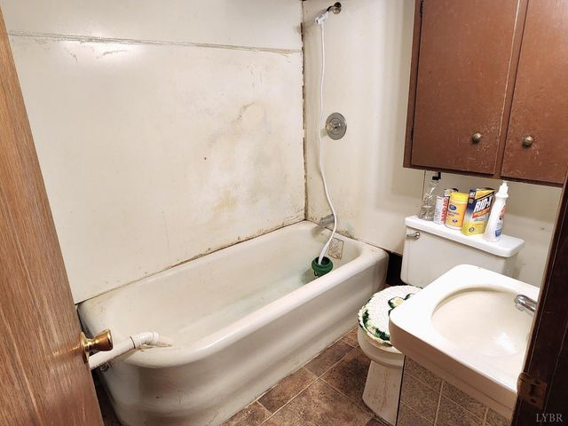 369 Pine Acres Drive, Lynchburg, VA 24504