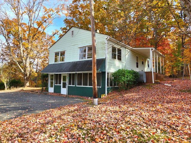 369 Pine Acres Drive, Lynchburg, VA 24504