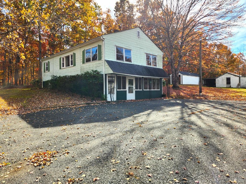 369 Pine Acres Drive, Lynchburg, VA 24504