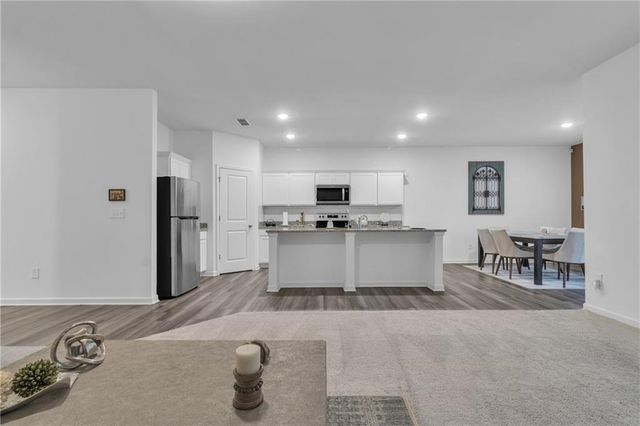 71 Carnaby Street, Winder, GA 30680