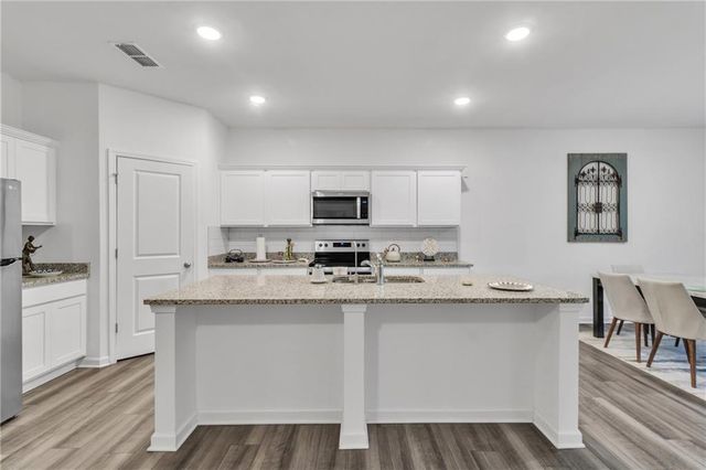 71 Carnaby Street, Winder, GA 30680