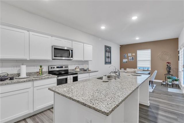 71 Carnaby Street, Winder, GA 30680