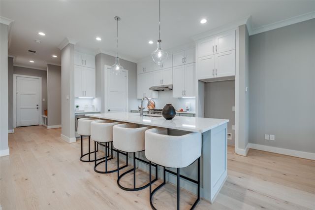 116 E 23rd Street, Houston, TX 77008