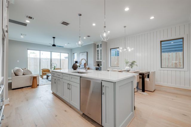 116 E 23rd Street, Houston, TX 77008