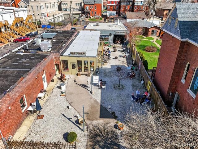 4242 Laclede Avenue 213, St Louis, MO 63108