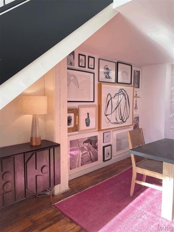 4242 Laclede Avenue 213, St Louis, MO 63108