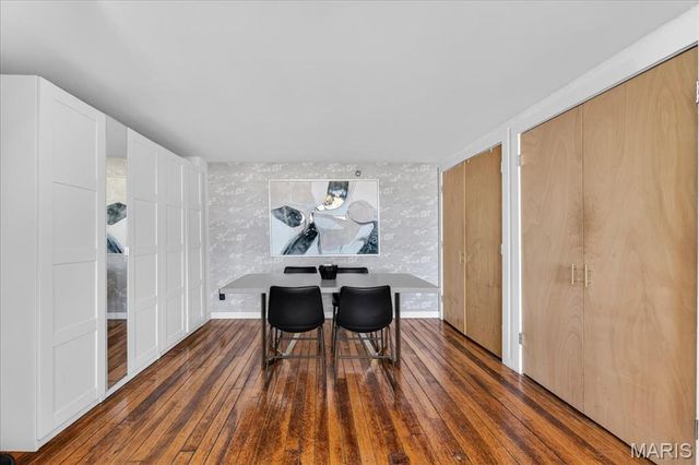 4242 Laclede Avenue 213, St Louis, MO 63108