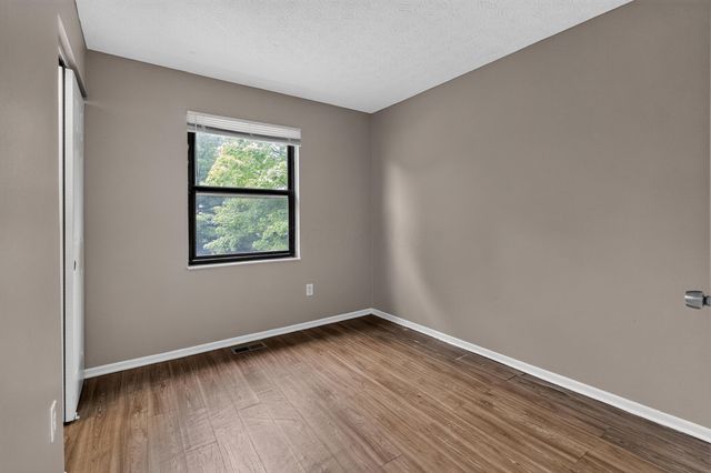 2929 Chatsworth Way, Reynoldsburg, OH 43068