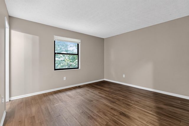 2929 Chatsworth Way, Reynoldsburg, OH 43068