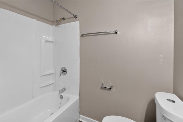 2929 Chatsworth Way, Reynoldsburg, OH 43068