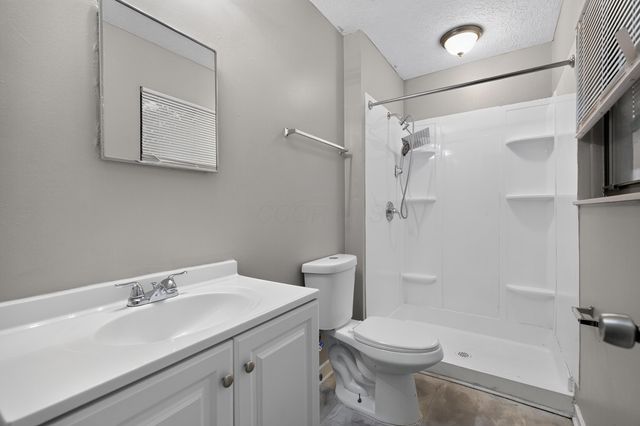 2929 Chatsworth Way, Reynoldsburg, OH 43068
