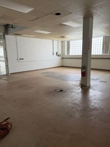 2600 Washington Boulevard R4-R5, Bellwood, IL 60104