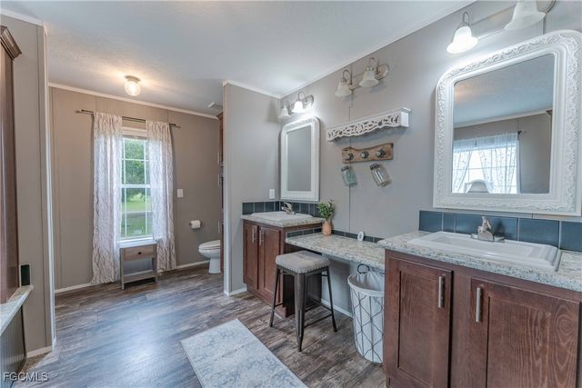 1910 Evans RD, Labelle, FL 33935