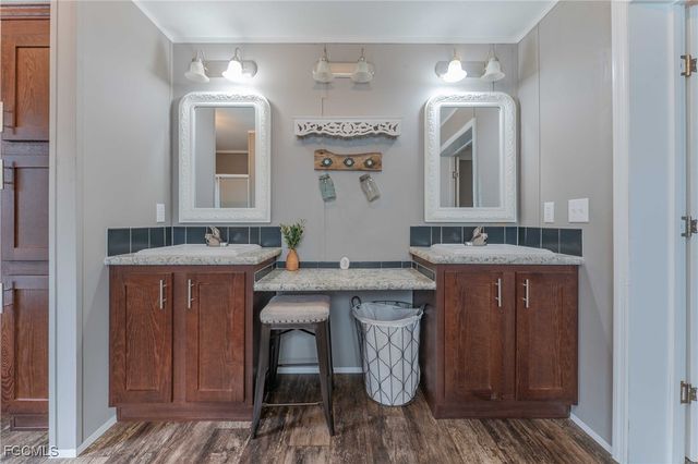 1910 Evans RD, Labelle, FL 33935