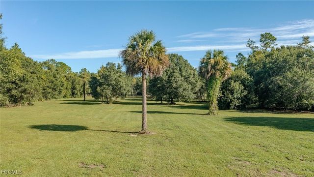 1910 Evans RD, Labelle, FL 33935