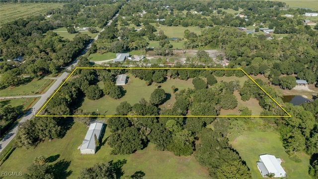 1910 Evans RD, Labelle, FL 33935