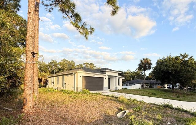 618 Sheldon Avenue, Lehigh Acres, FL 33936