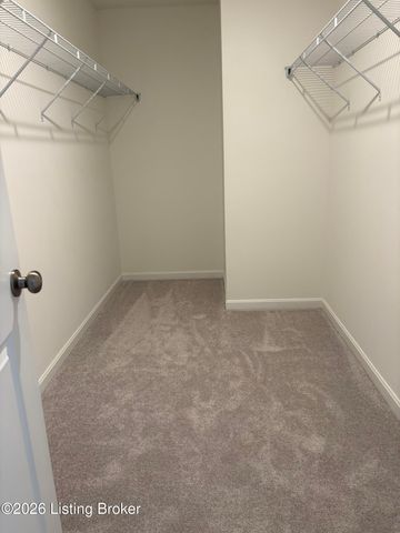 6814 Oak Rock Dr, Louisville, KY 40291