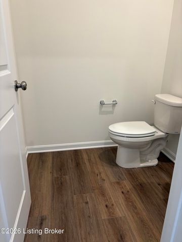 6814 Oak Rock Dr, Louisville, KY 40291