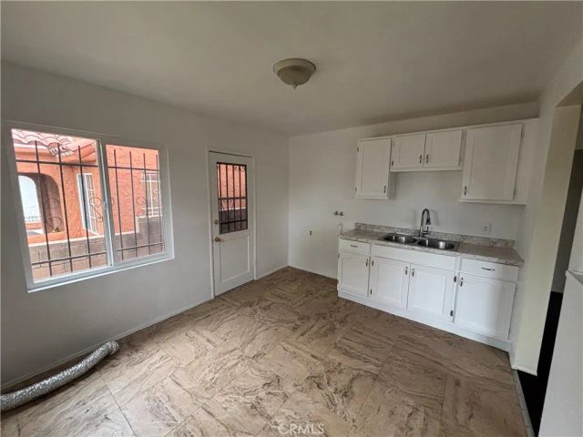 229 E 89th St, Los Angeles, CA 90003