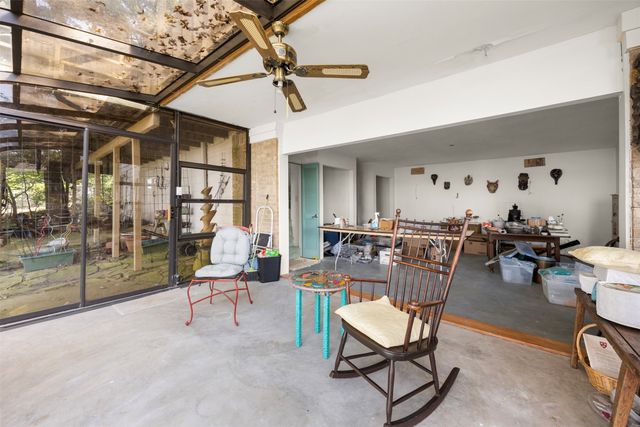 1108 Lovers Lane, Tool, TX 75143