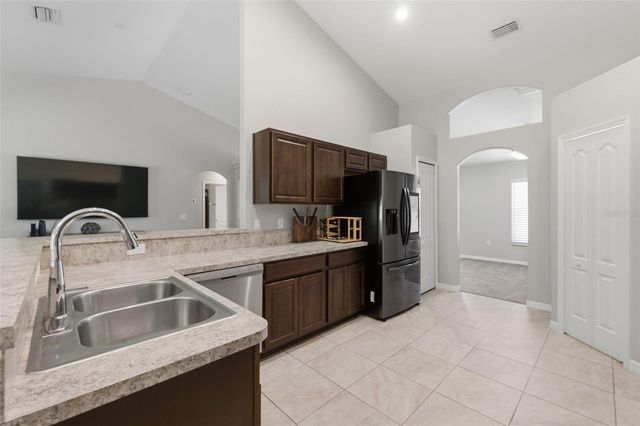 12155 PEREGRINE FALCON AVENUE, Weeki Wachee, FL 34614