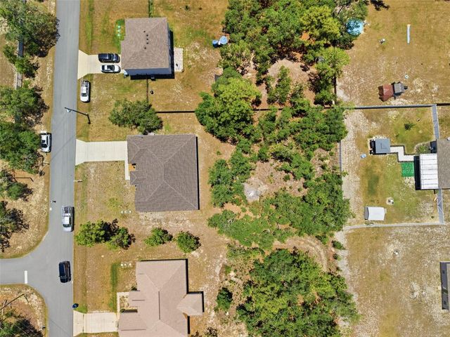 12155 PEREGRINE FALCON AVENUE, Weeki Wachee, FL 34614