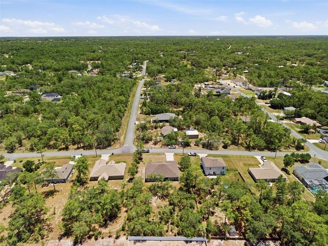 12155 PEREGRINE FALCON AVENUE, Weeki Wachee, FL 34614