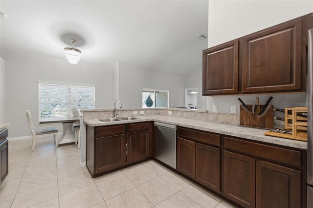 12155 PEREGRINE FALCON AVENUE, Weeki Wachee, FL 34614