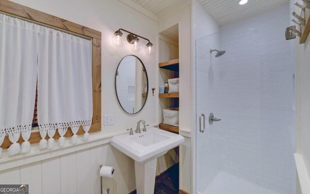 134 Ezzard Lane, Lakemont, GA 30552