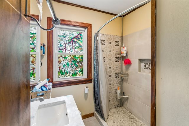 1446 Mintola Avenue, Flint, MI 48532