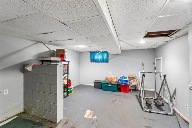 1446 Mintola Avenue, Flint, MI 48532