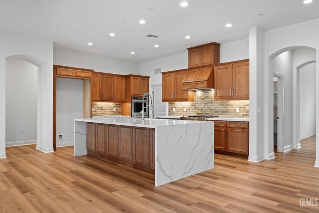 3719 Pathway Court, Bakersfield, CA 93311