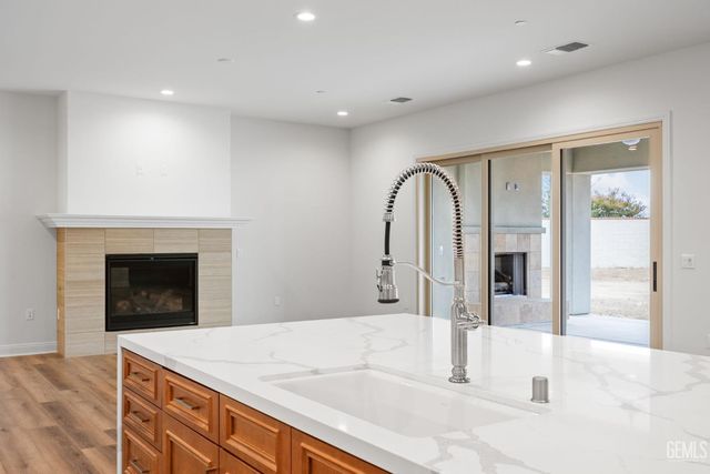 3719 Pathway Court, Bakersfield, CA 93311