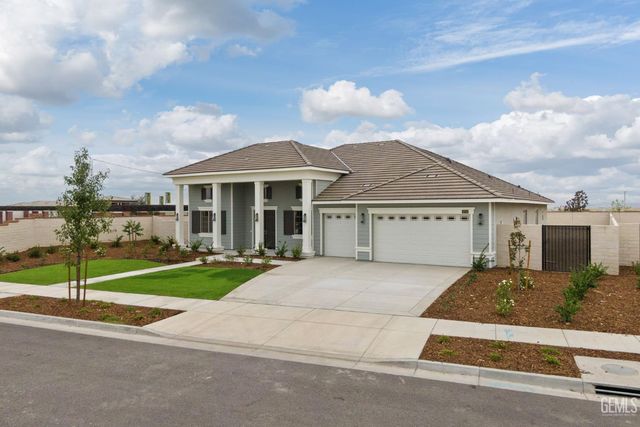 3719 Pathway Court, Bakersfield, CA 93311