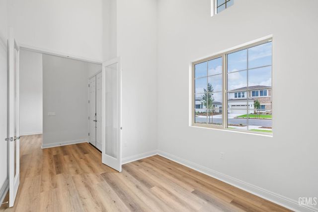 3719 Pathway Court, Bakersfield, CA 93311