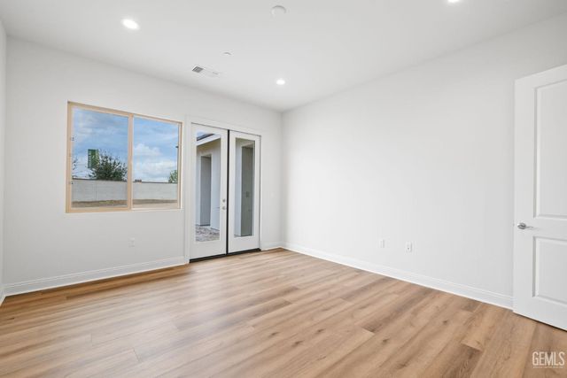 3719 Pathway Court, Bakersfield, CA 93311